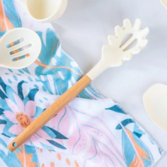 Cuchara Pasta Silicona Blanco Madera en internet