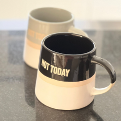 Taza Mug Conico Cerámica Not Today Gris 515 Ml - Vienna Hogar