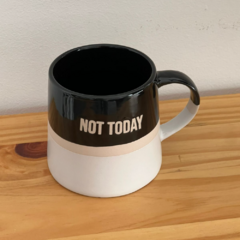 Imagen de Taza Mug Conico Cerámica Not Today Gris 515 Ml