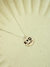 Colar Inicial - Medalha M - comprar online