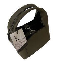 Imagen de JACINTA CUERO GRANEADO VERDE MILITAR