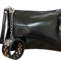 CAMELIA CUERO CHAROL NEGRO - KUTZ HANDBAGS