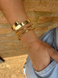 Bracelete regulável quadradinho na internet