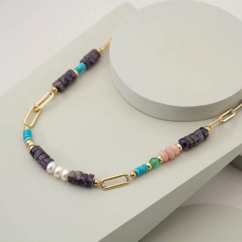 Collar combinado con amatista, Opalo rosa, turquesa y ónix verde en internet