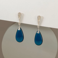 Aros base plata, gota checa verde esmeralda, verde peridoto, azul zafiro y azul humo en internet