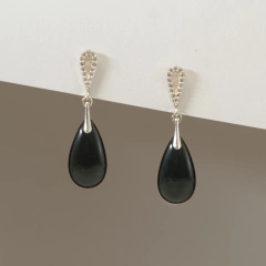Aros base plata, gota checa verde esmeralda, verde peridoto, azul zafiro y azul humo en internet