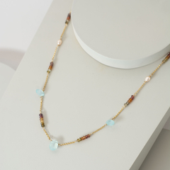 Collar cadena goldfilled, zafiro tundru y calcedonia en internet