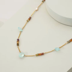 Collar cadena goldfilled, zafiro tundru y calcedonia