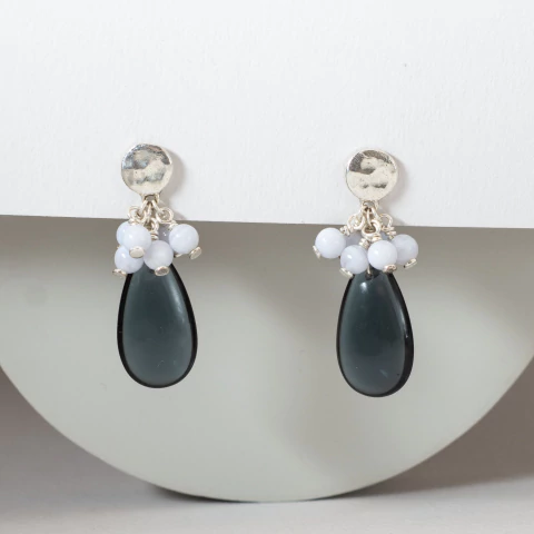 Aros combinados con gota checa color azul oscuro y calcedonia