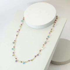 Collar corto con gotas de amatista, peridoto y moonstone en internet