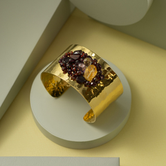 Brazalete con baño de oro bordado - comprar online