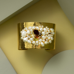 Pulsera bañada en oro bordad con piedras - comprar online