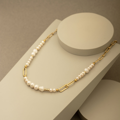 Collar corto cadena bañada en oro y perlas - comprar online