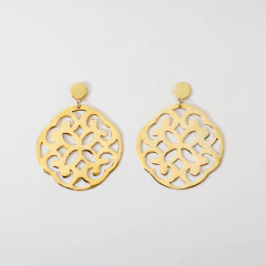 Aros con base de plata y Roseta calada de bronce bañado en oro- hechos a mano