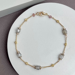 Pulseras Cadena Piedras cubo, hematite dorado y baño de oro - comprar online