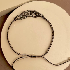 Pulseras tejidas con hilos de seda en 2 colores, con centro - BLAUHAUS JOYAS