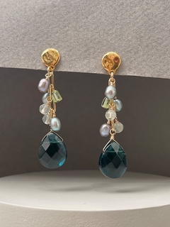 Aros de plata bañados en oro y Gota de cuarzo - comprar online