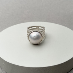 Imagen de Anillo rulos de plata con perla