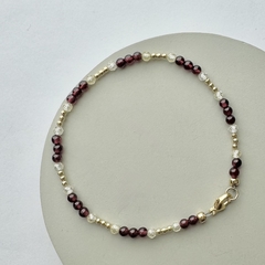 Pulseras combinadas con granate o labradorita y goldfilled en internet