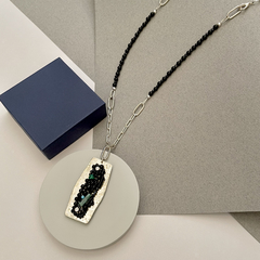 Collar con centro bordado con Ónix - comprar online