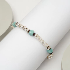 Pulsera con cadena de plata rolo 6mm, amazonita y granate - hecho a mano