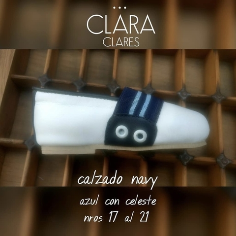 Calzado navy con detalle azul y celeste