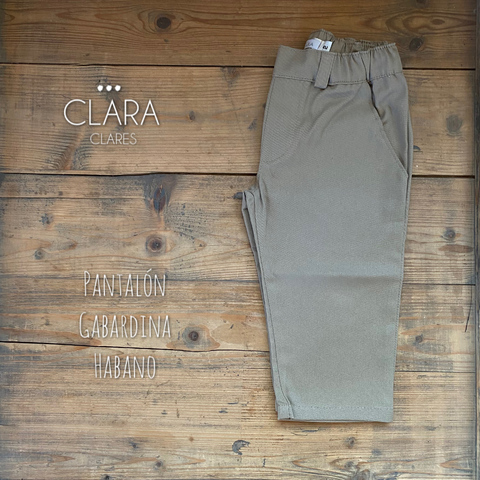 Pantalón habano de gabardina