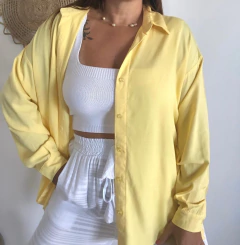Camisa feminina amarelo manteiga na internet