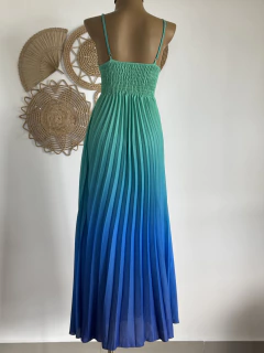 Vestido longo plissado- verde com azul na internet