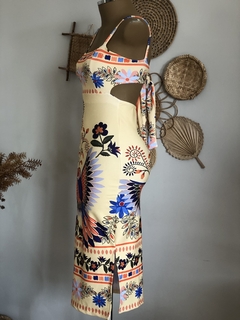 Vestido Mid malha canelada - fundo creme - Maria Mariá Moda e Acessórios