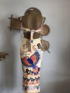 Vestido Mid malha canelada - fundo creme na internet