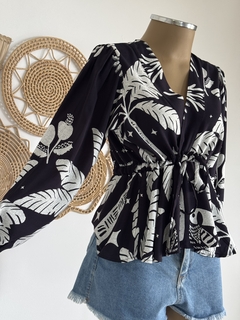 Blusa bata manga longa -preta com offwhite - Maria Mariá Moda e Acessórios