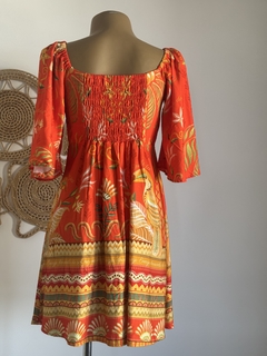 Vestido curto com mangas - Coleção Brilho do Sol - loja online