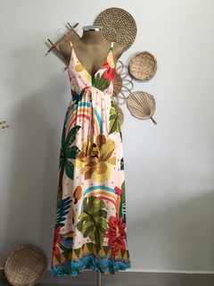 Vestido longo com alças reguláveis - fundo claro - loja online