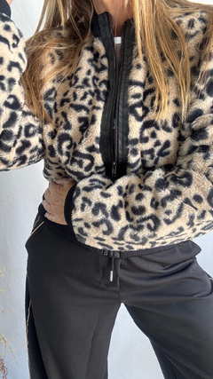 Campera de piel sintética Aries - Entre Nosotras Online
