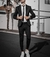 Traje De Novio Negro
Traje Slim Fit
Blazer Entallado
Pantalon Chupin
Saco Slim Fit
Ambo de Vestir