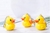 Chaveiro Pato Amarelo com Som Luz Led Mini Lanterna Pingente Patinho Lembrancinha Presente