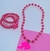 Kit Conjunto Infantil Colar e Pulseiras Miçangas Pingente Personagens Disney Barbie Wandinha Unicórnio Pony Presente - Store LVO