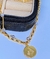 Pulseira Religiosa Dupla Camada Corrente com Pérolas Pingente Medalha Redonda Nossa Senhora Aparecida Adulto e Infantil Presente