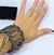 Pulseira Bracelete Aberto Larga Geométrica Grande Feminino Folheado Ouro Dourado Prata Preto Luxo Lançamento 2024 Moda - comprar online