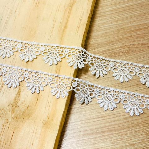 13,70 metros Renda Guipir Arte Punto GP57 2,7cm