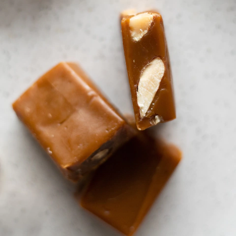 Bocadito de Dulce de Leche con Almendra