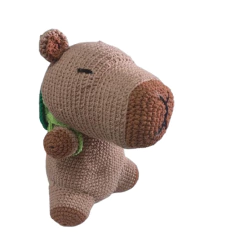 Peluche Capybara con mochila tortuga crochet - tienda online