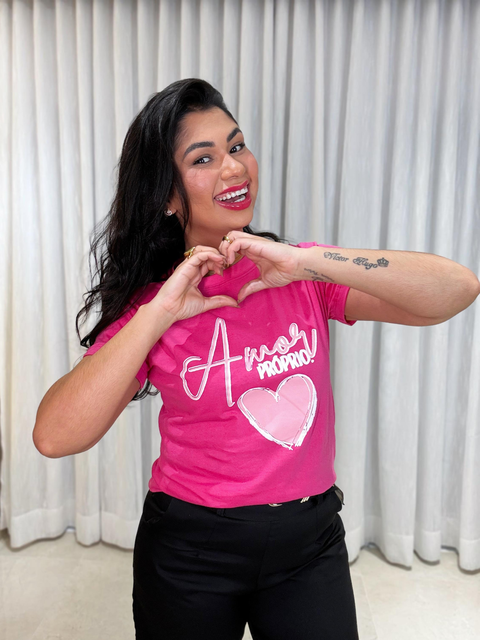 T- Shirt - Amor próprio - “Veste P e M” Seca Fran 002U - comprar online