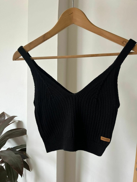 CROP TOP NEGRO