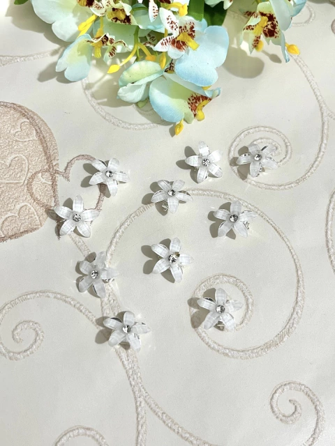 Mini Presilha Flor Branca para cachorro