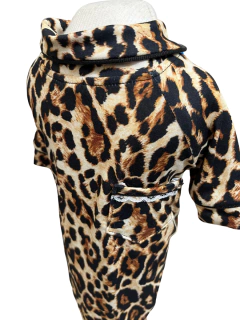 Pijama Duas Patas Oncinha para cachorro e gato na internet