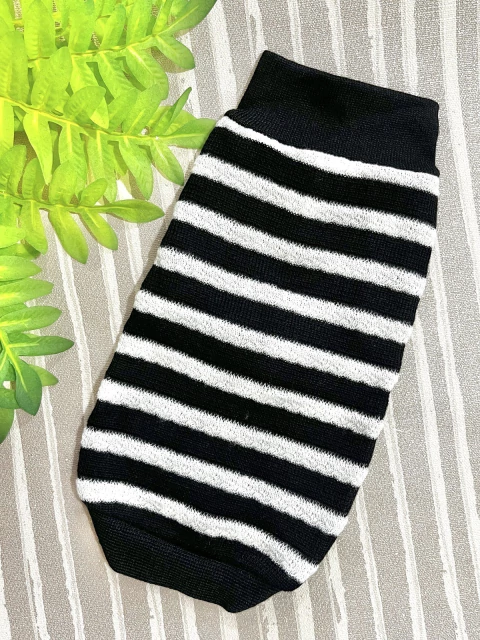 Blusa de Tricô Listrado Preto para cachorro e gato