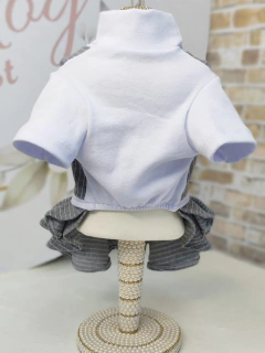 Imagem do Vestido Delicate Risca de Giz Blusa Branca para cachorro e gato