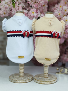 Baby Look Branca Listra Azul e Vermelha para cachorro e gato na internet